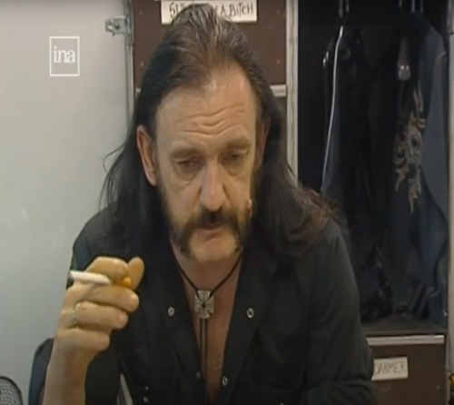 Lemmy était un gros fumeur